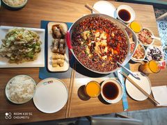 -爱妻鱼•老体北重庆水煮鱼•川菜(白云路店)