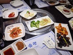 -青松馆韩国料理(香港中路佳世客店)