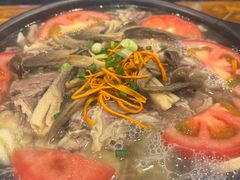 -乡土特色.冷锅鱼.牦牛肉汤锅