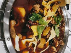 -晓彭肥肠鸡·泡椒鸡火锅(水木天地店)