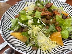 烤菠萝色拉-Golden Lily河内巴黎法越料理餐厅(建国西路店)