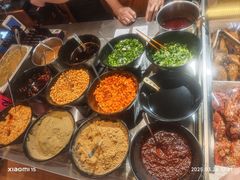 -爆炸头阿姨小四川正宗川味小吃(无任何分店)