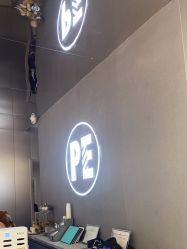 -PE SALON