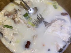 -滇香肴·云南菜蒸汽石锅鱼(云南北路店)