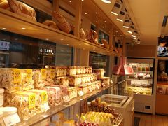 面包甜点陈列柜-好利来(四惠店)