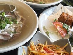 -大头虾越式风味餐厅(光明广场店)