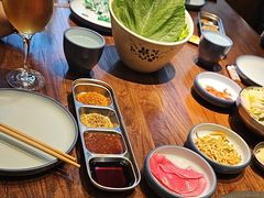 -明洞阿姨·韩式酱蟹烤肉·创意料理(三元桥店)