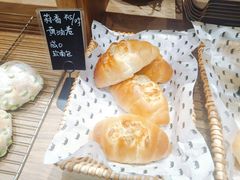 -沁屋面包店(人民东路店)