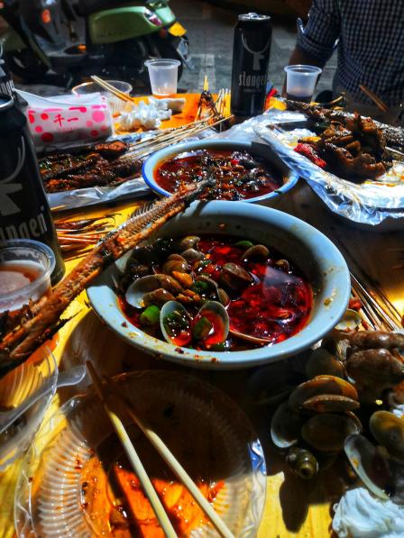 久鲜烧烤店-"昨天朋友和几个广东佛山来的朋友一起吃宵夜.