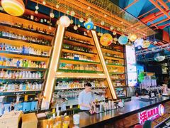 -Famous肥猫墨西哥音乐餐吧(五棵松华熙LIVE店)