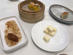 -万龙洲海鲜(大兴绿地缤纷城店)