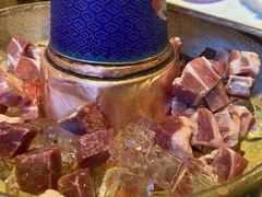 -毛辣果·贵州红酸汤牛肉火锅(西单店)