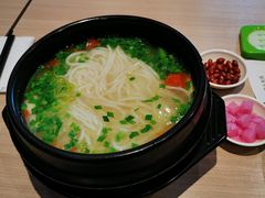 举人米线-苗乡米线(建军路店)