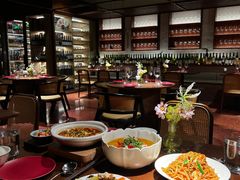 -肆海小川菜酒馆Wine Bistro (青年路店)