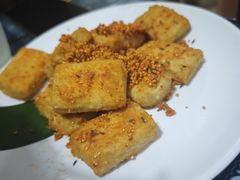 -蜗牛小馆醉乡民谣云南菜(惠新西里店)
