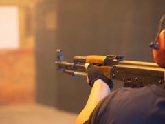 -都市枪神实弹射击俱乐部