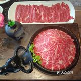 吃火锅就来跃华春，他们家的牛肉都经过精心挑选与切割