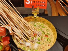 -何师烧烤Pro ·江湖川菜·小龙虾·精酿啤酒(太古里旗舰店)