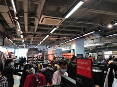 -NIKE上海青浦换季优惠店