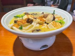 杂菌手工豆腐-涌觅名灶·本地海鲜宁波菜(财富广场店)
