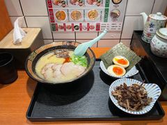 -博多一蘭·乌冬·定食·烧串(徐家汇店)