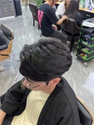 -藤野造型烫染·漂发