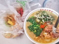 -文山荷鲜居(翠湖店)