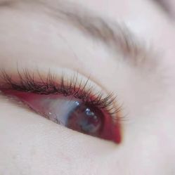 -蜜丝卡伦美甲美睫半永久