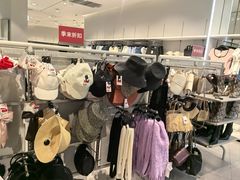 -H&M(天一广场店)