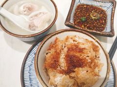 招牌腊味煲仔饭（中份）-四季缤纷椰子鸡(雨花亭凯德广场店)