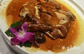 Half Roast Chicken with Soy Sauce and Rose Wine