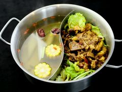 牛腩鸳鸯锅-手选潮汕鲜活牛肉火锅(二七广场店)