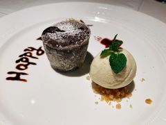 黑巧克力熔岩蛋糕-Mogul Eatery·大亨餐酒馆