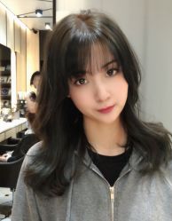 -HAIR CORNER