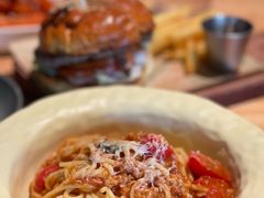 -三勾JJJ Burger&Coffee(梅溪湖店)