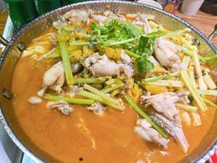 小米椒爱上蛙-半步颠·小酒馆·川菜(旗舰店)