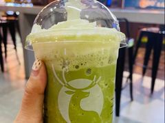 抹茶蛋糕拿铁-瑞幸咖啡(东海缤纷天地店)