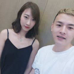 点击看大图 -专业烫发染发接发