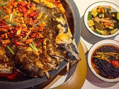 -鸣记脆皮烤鱼·海鲜烤鱼(三八广场店)