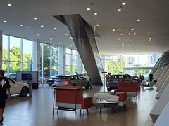-上海永达奥诚奥迪4S店(申江路店)