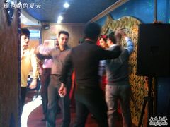 -维吾尔餐厅(宜山路店)