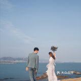 给大家分享一组旅拍风格的婚纱照客片