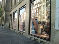 -De Bijenkorf百货公司