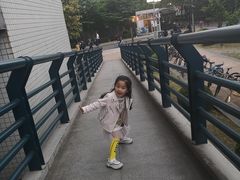 -潮童星少儿模特时尚中心(黄浦博荟广场店)