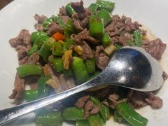 杭椒爆炒牛肉-新白鹿餐厅(滨江银泰店)