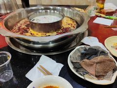 -储奇门鳝鱼火锅(总店)