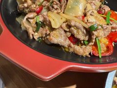 泡椒炒鲜猪肉-新太二·鲜料川菜(晶耀前滩店)