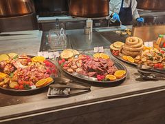 -飨食汇全日制餐厅·昆山皇冠假日酒店(九方店)