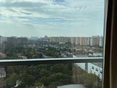 -上海浦东康桥绿地假日酒店