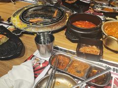 -青瓦炭韩潮烤肉(花园道店)